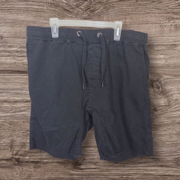 ⭐️Urban Heritage Black Flat Front Men Shorts Size 34 - Picture 1 of 4
